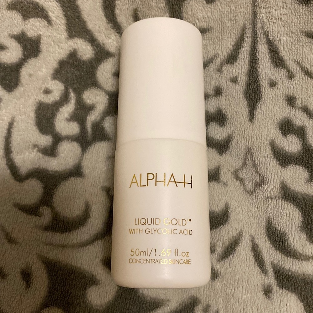 Alphas liquid Gold with Glycolic acid